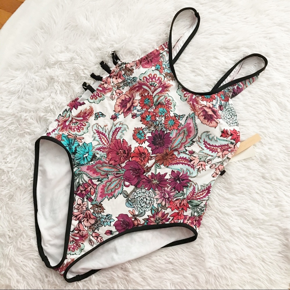 Gibson Latimer Floral One Piece Swimsuit NWT ✨ - Picture 2 of 7